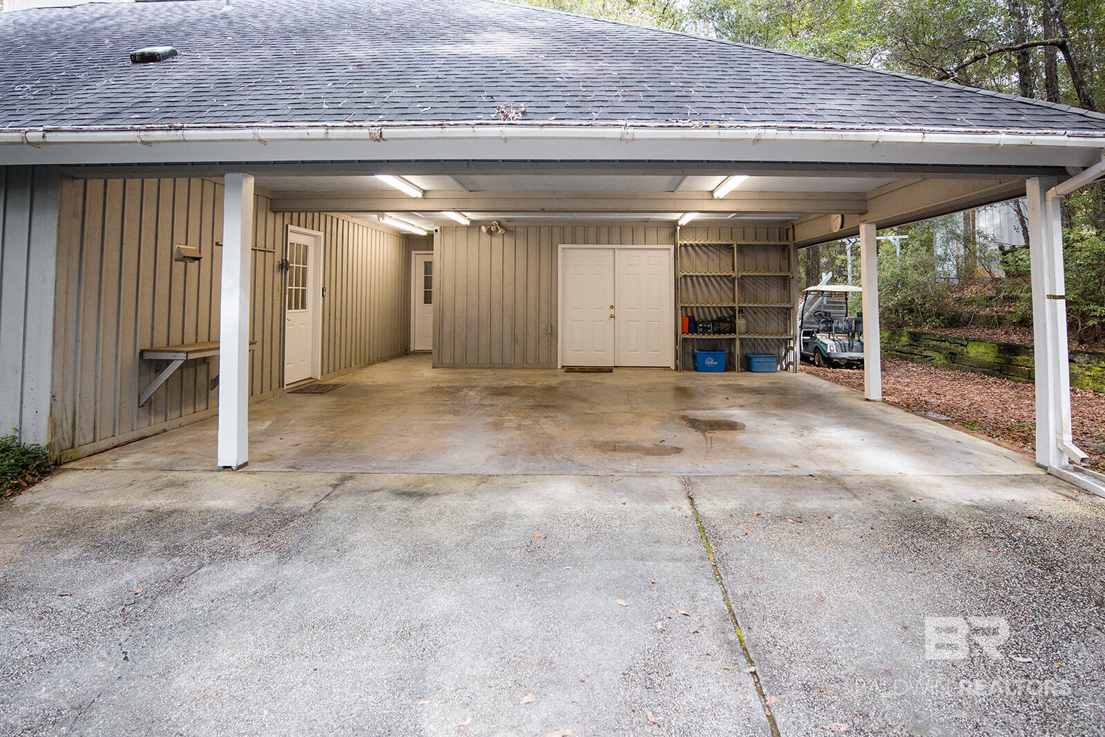 411805 | Photo 27
