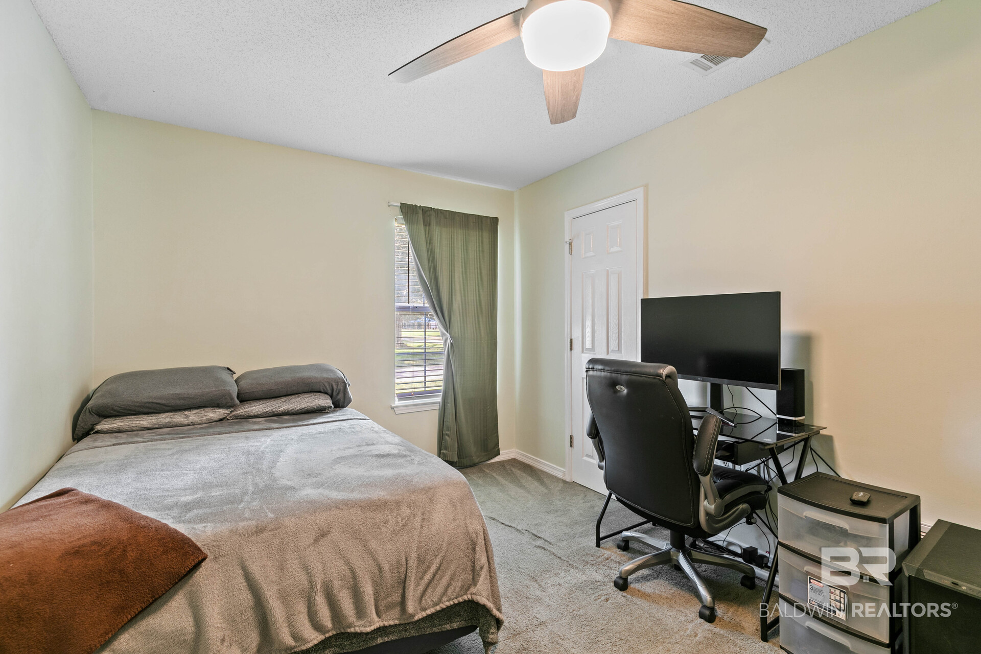 411521 | Photo 27