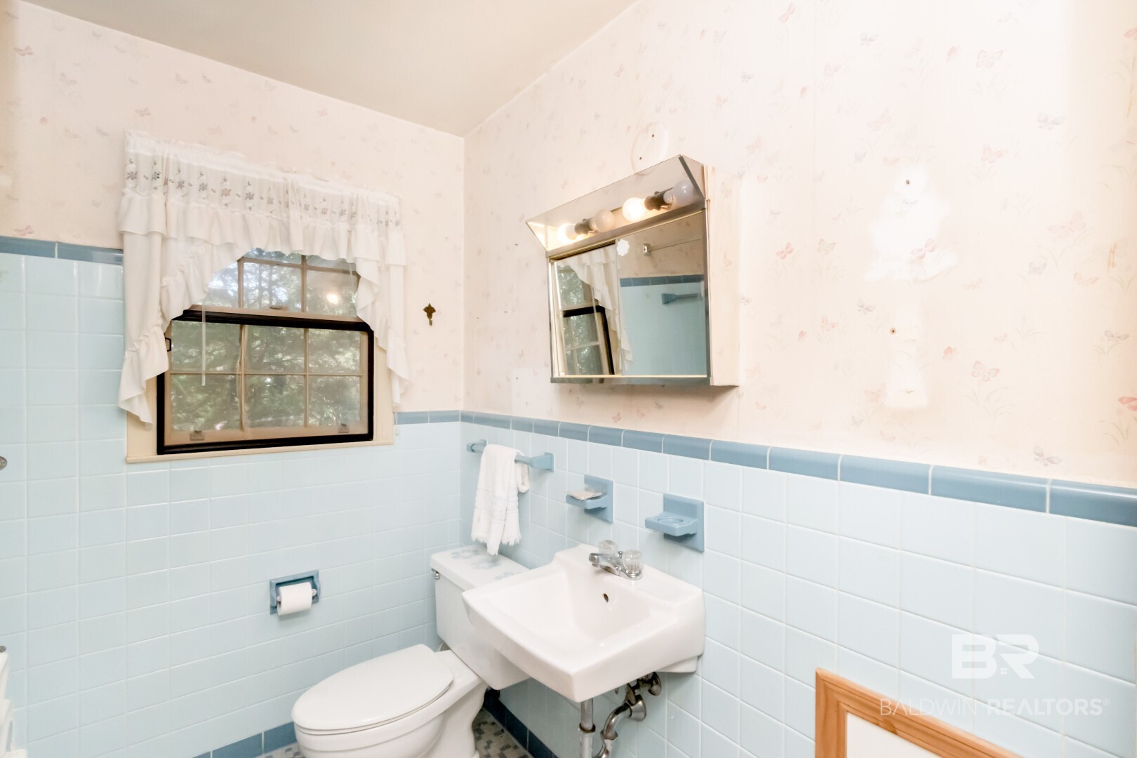 411761 | Photo 21