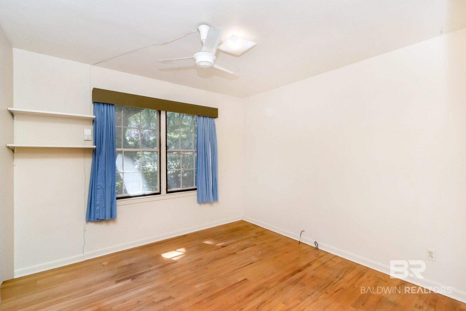 411761 | Photo 25