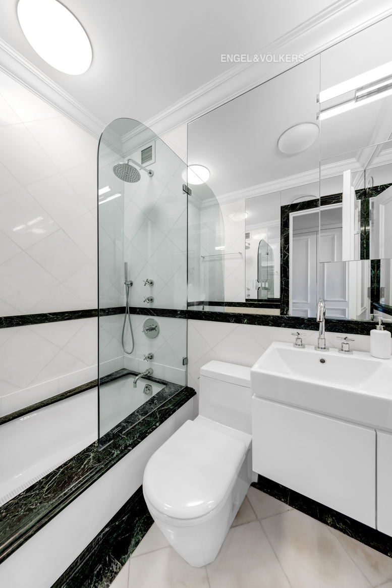 200 East 69th Street 34C Upper East Side New York NY 10021