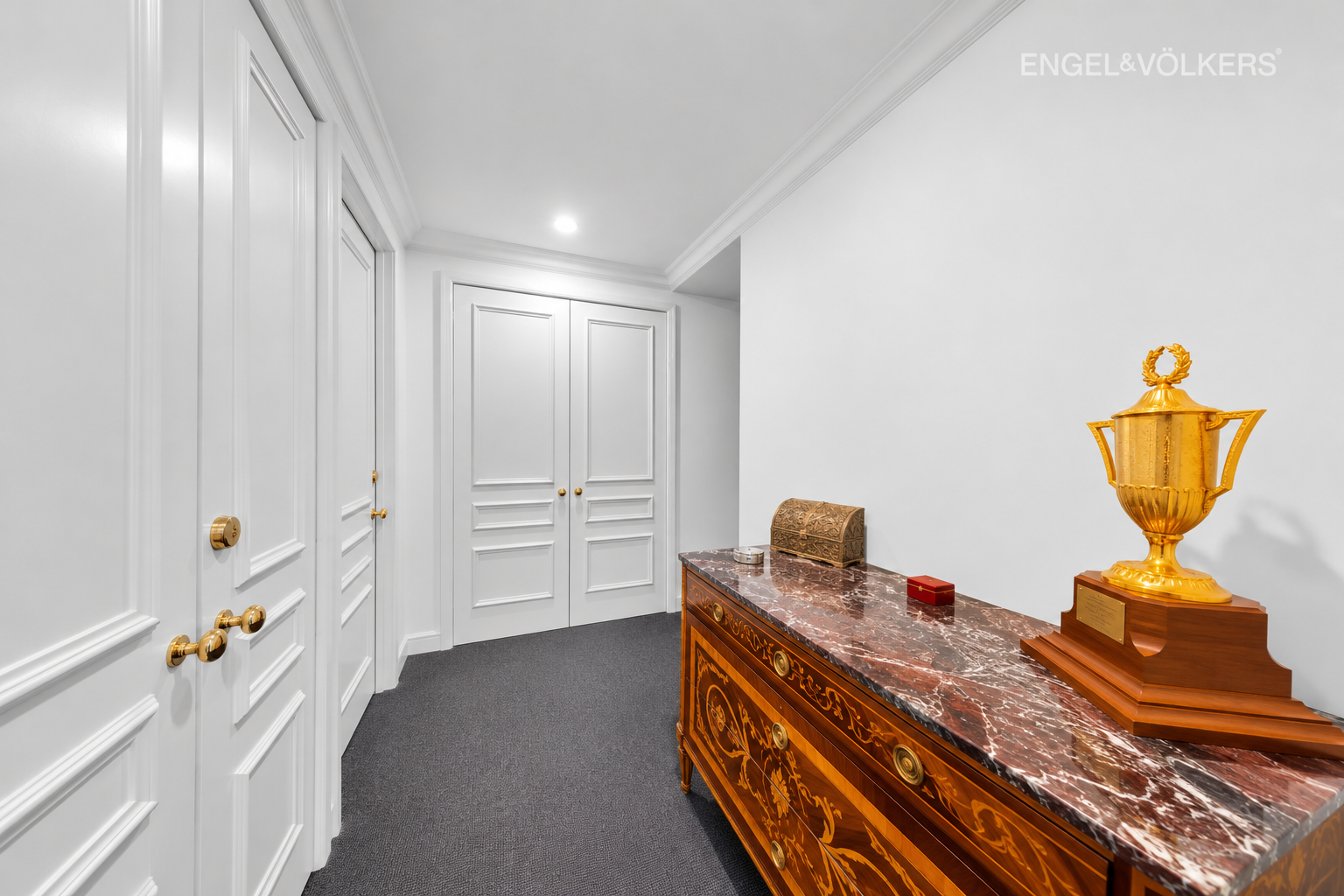 200 East 69th Street 34C Upper East Side New York NY 10021