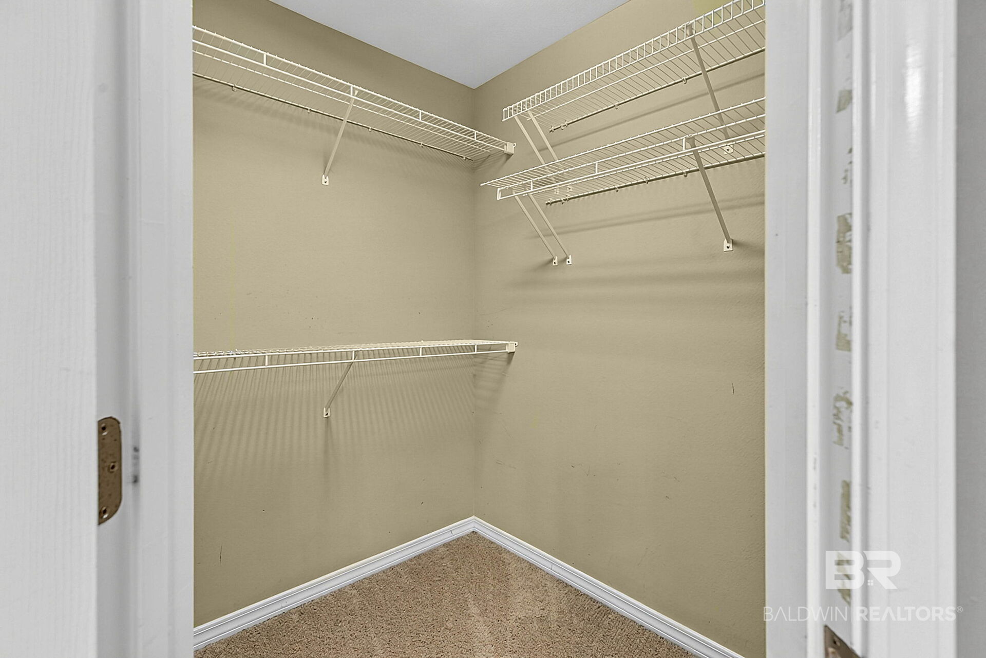 410654 | Photo 28