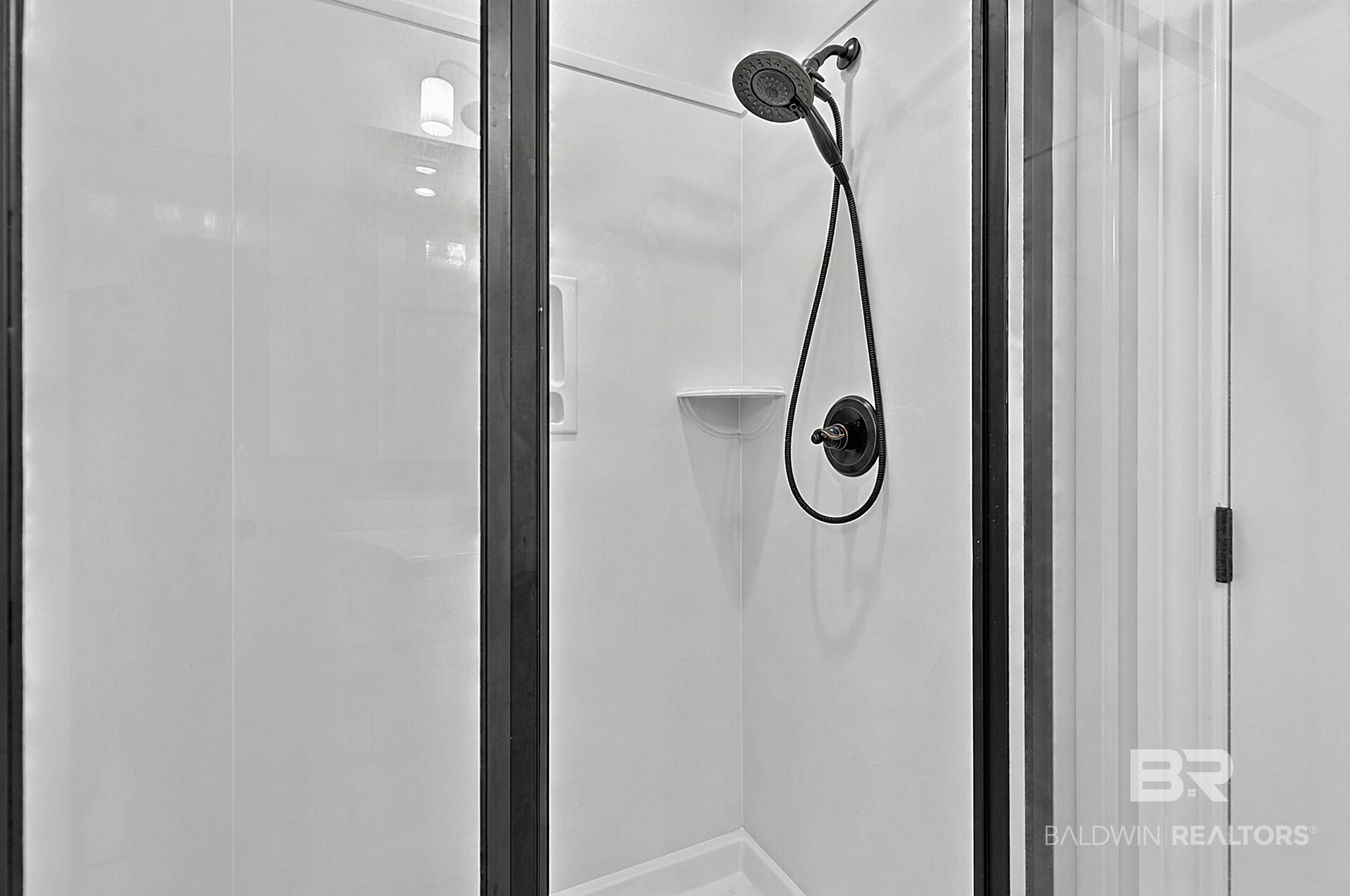 411877 | Photo 29