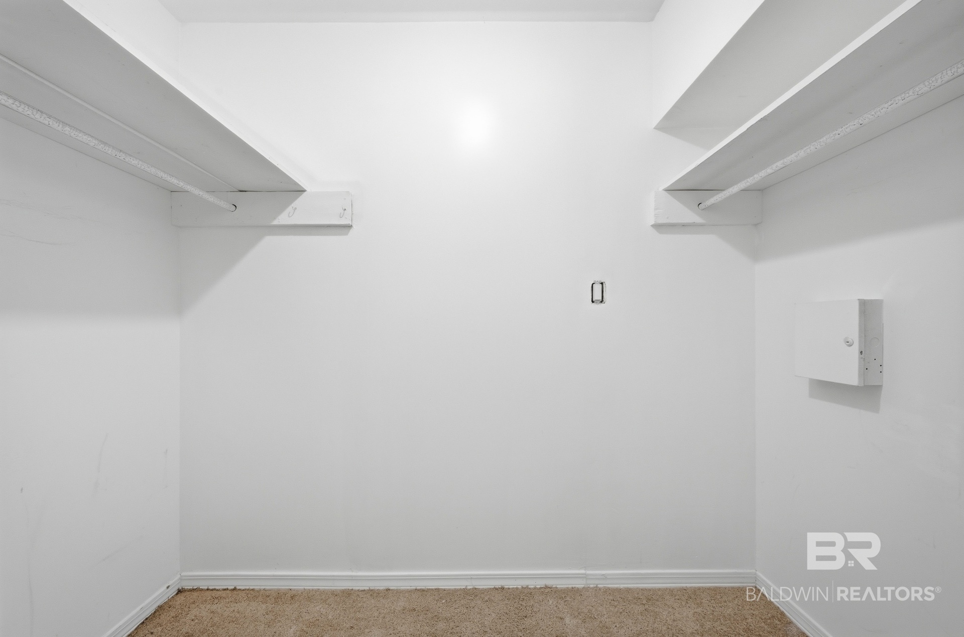 411709 | Photo 19