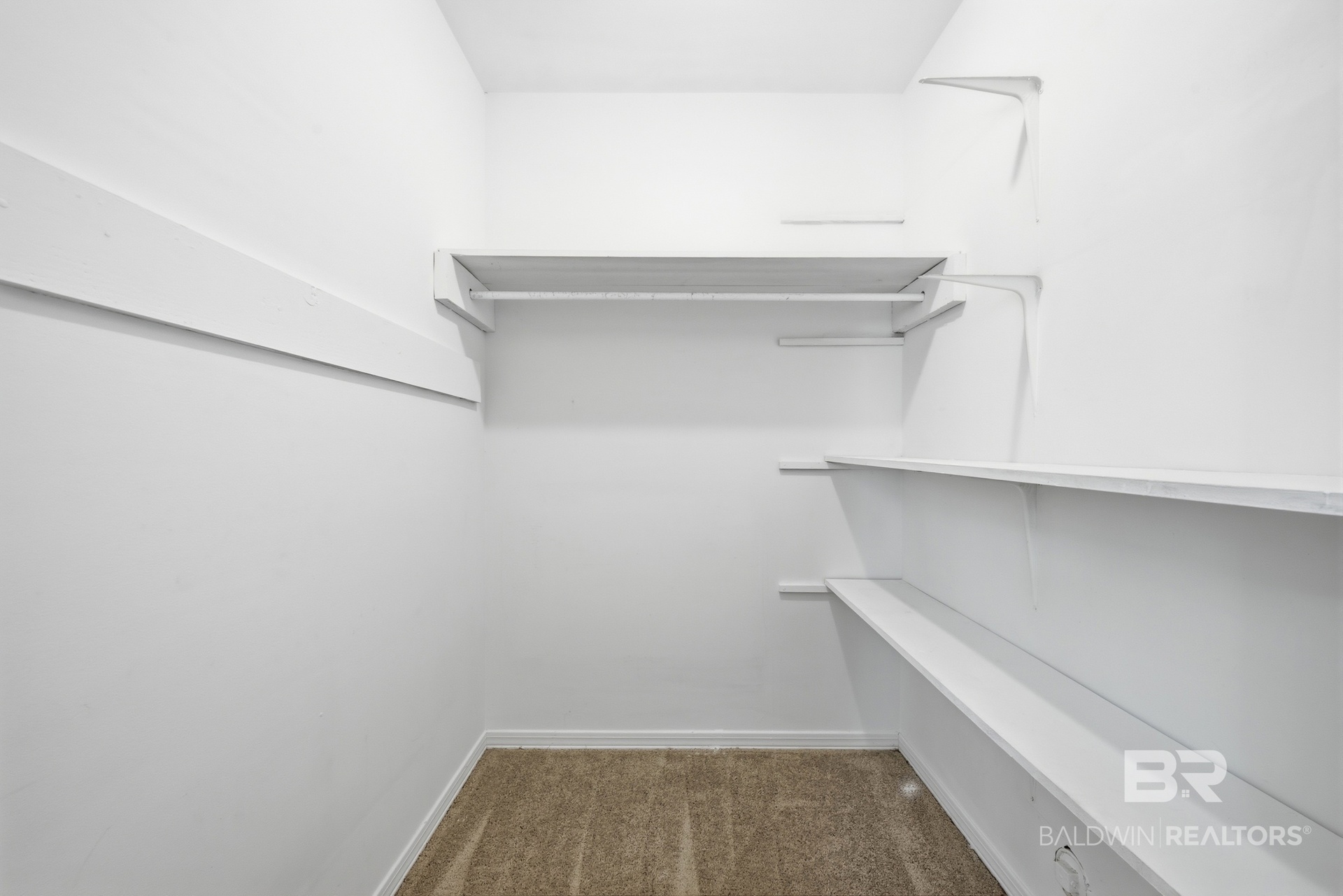 411709 | Photo 25