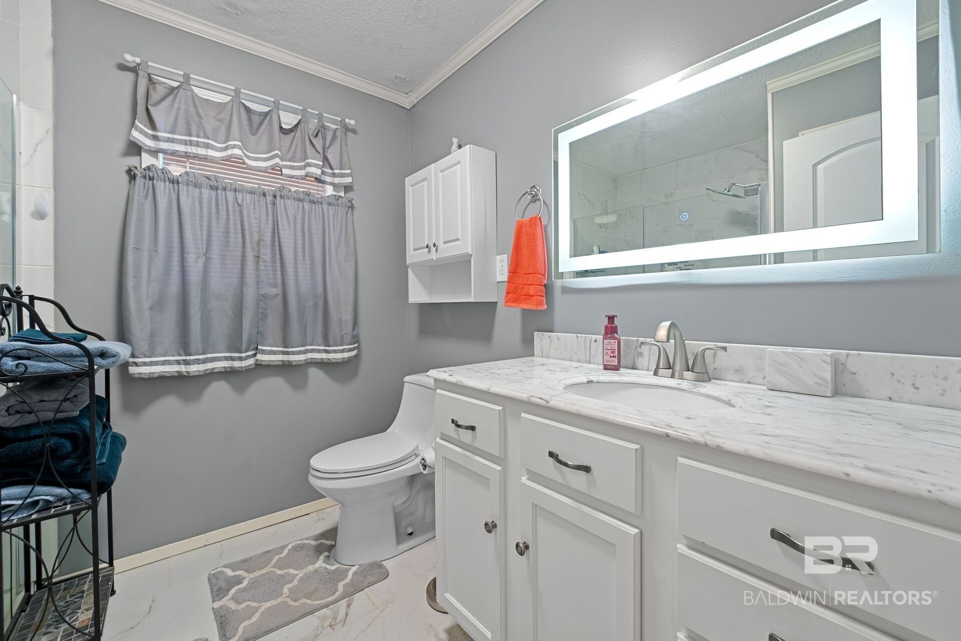 411841 | Photo 22