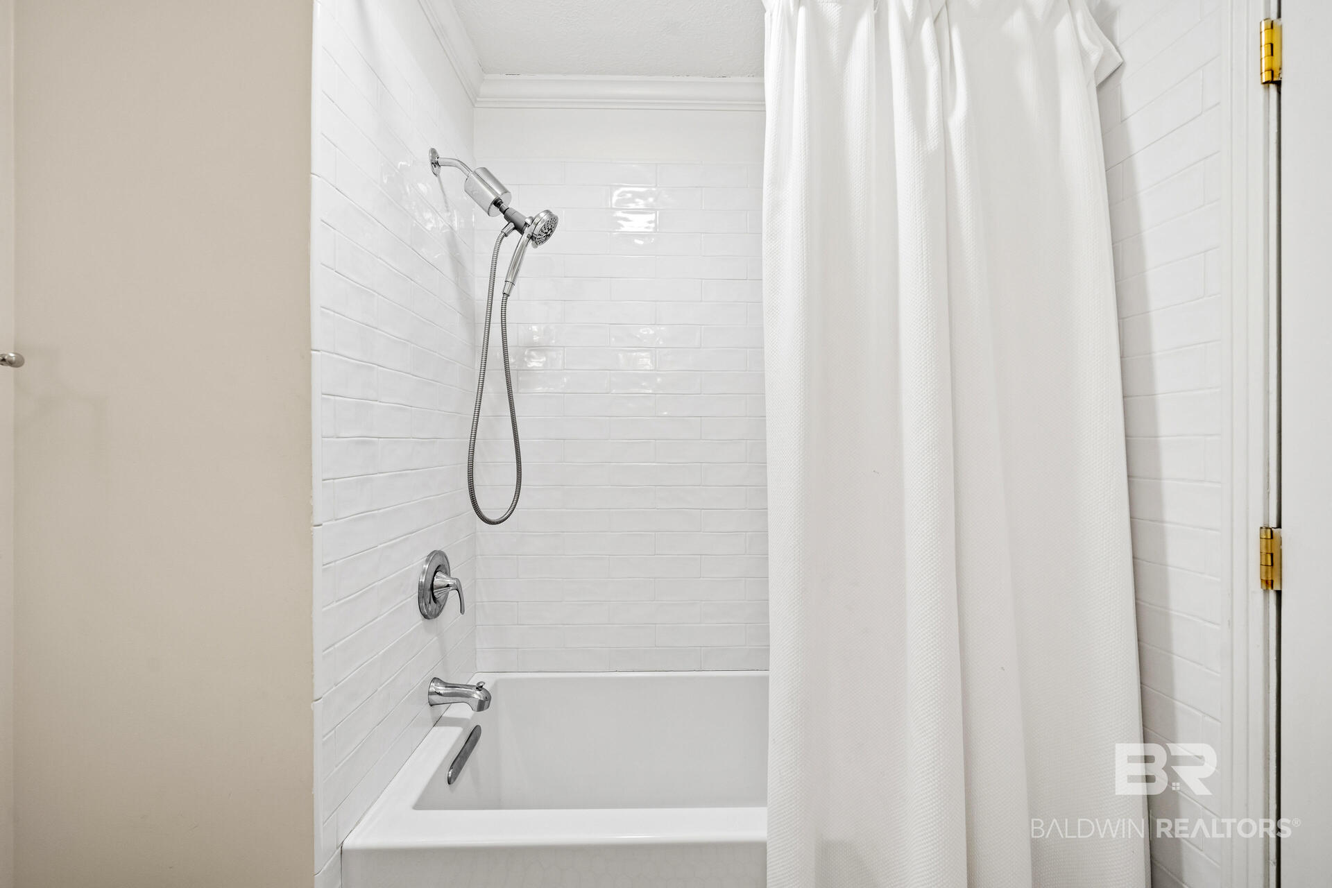 411915 | Photo 11