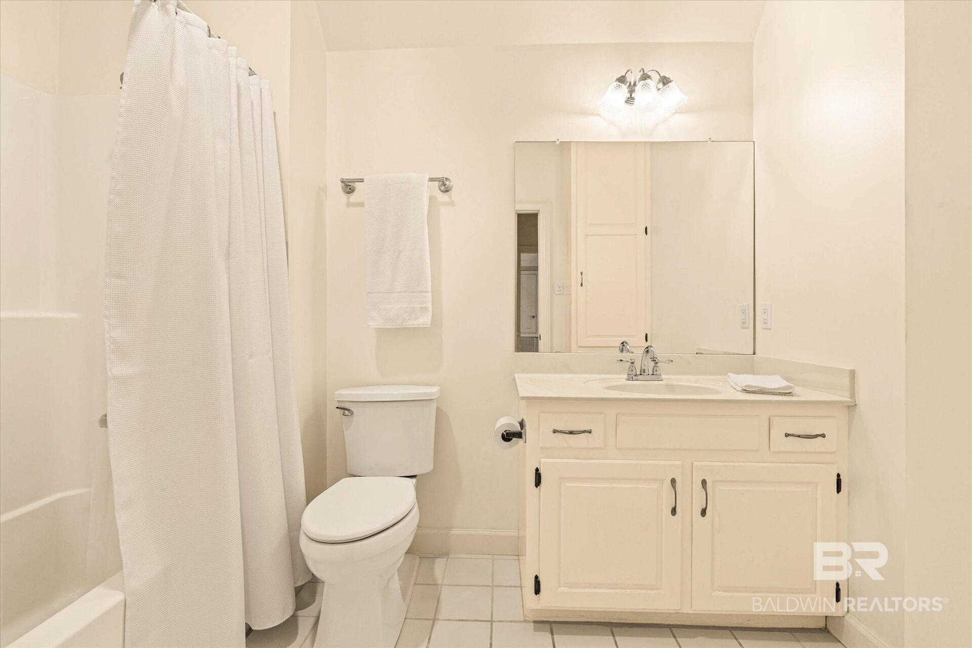 411778 | Photo 28