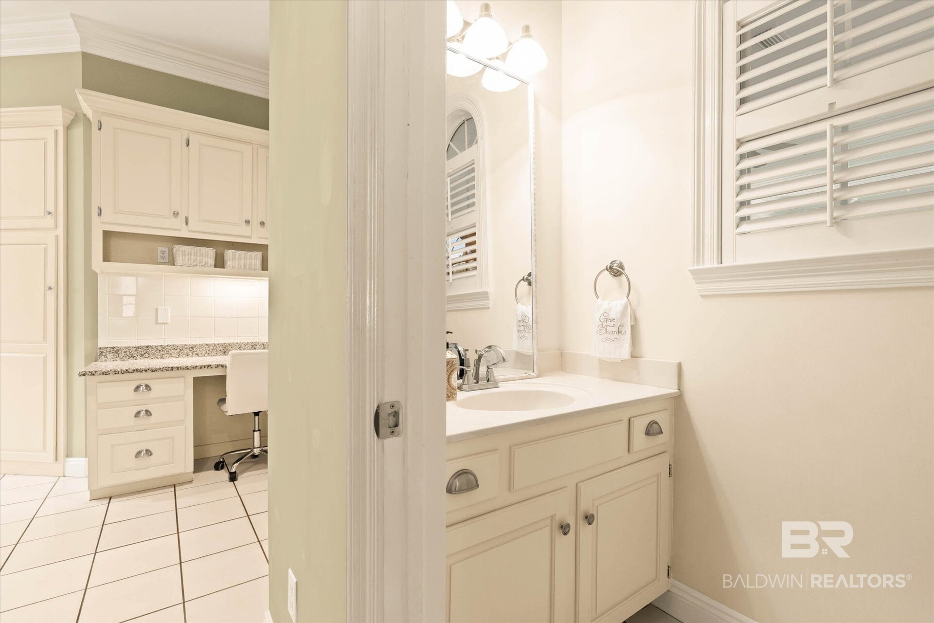 411778 | Photo 21