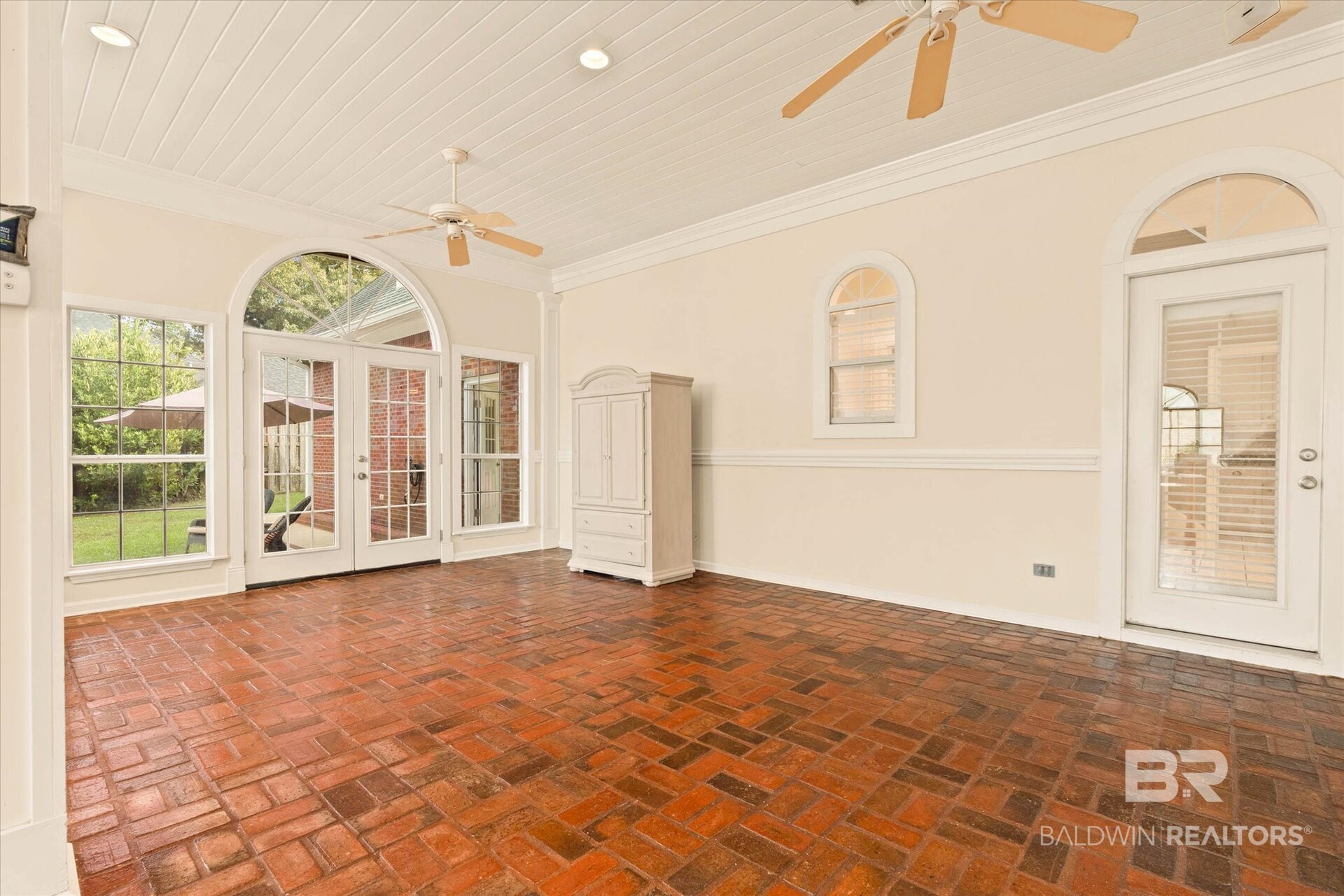 411778 | Photo 22