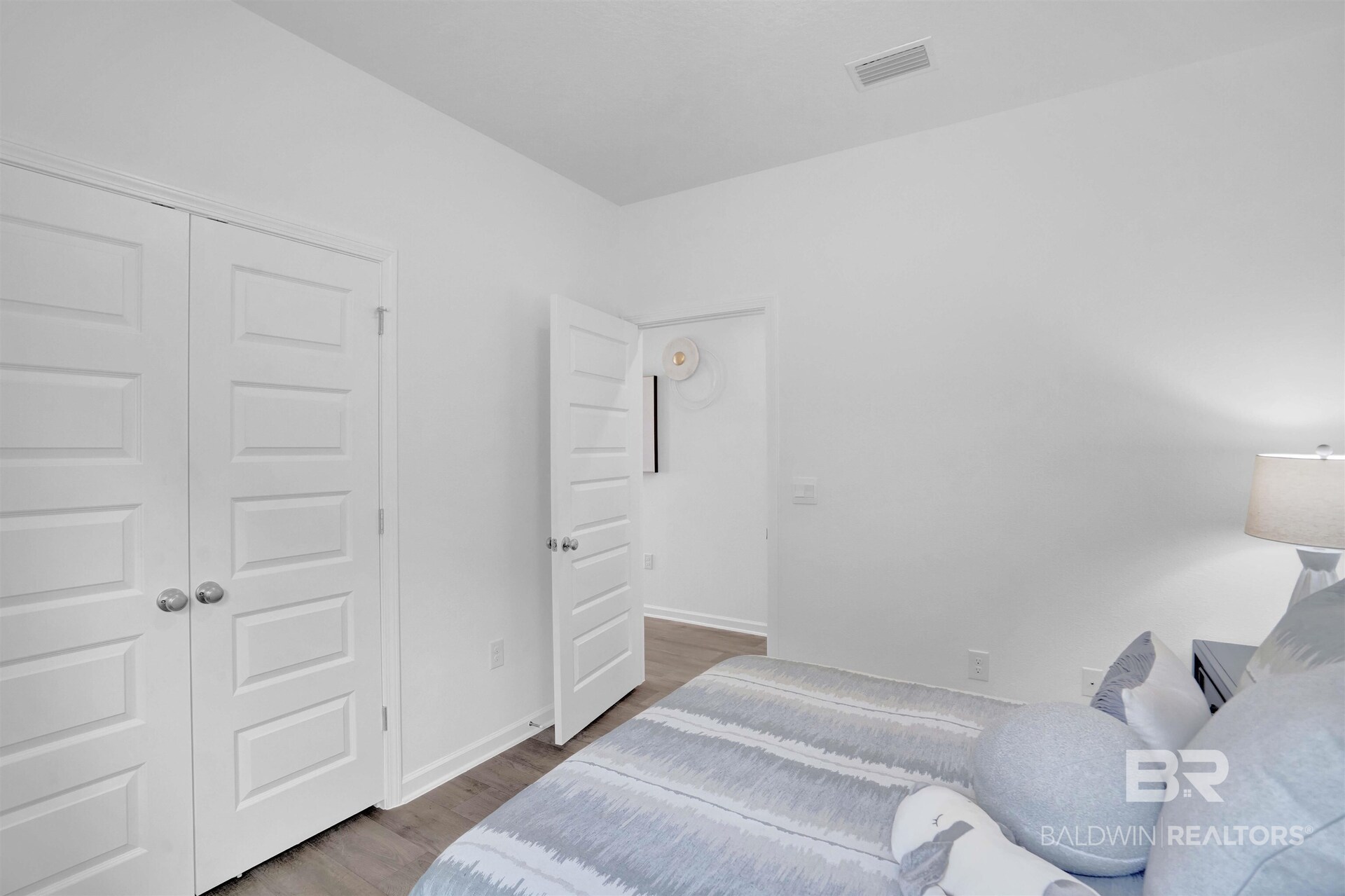 411938 | Photo 18