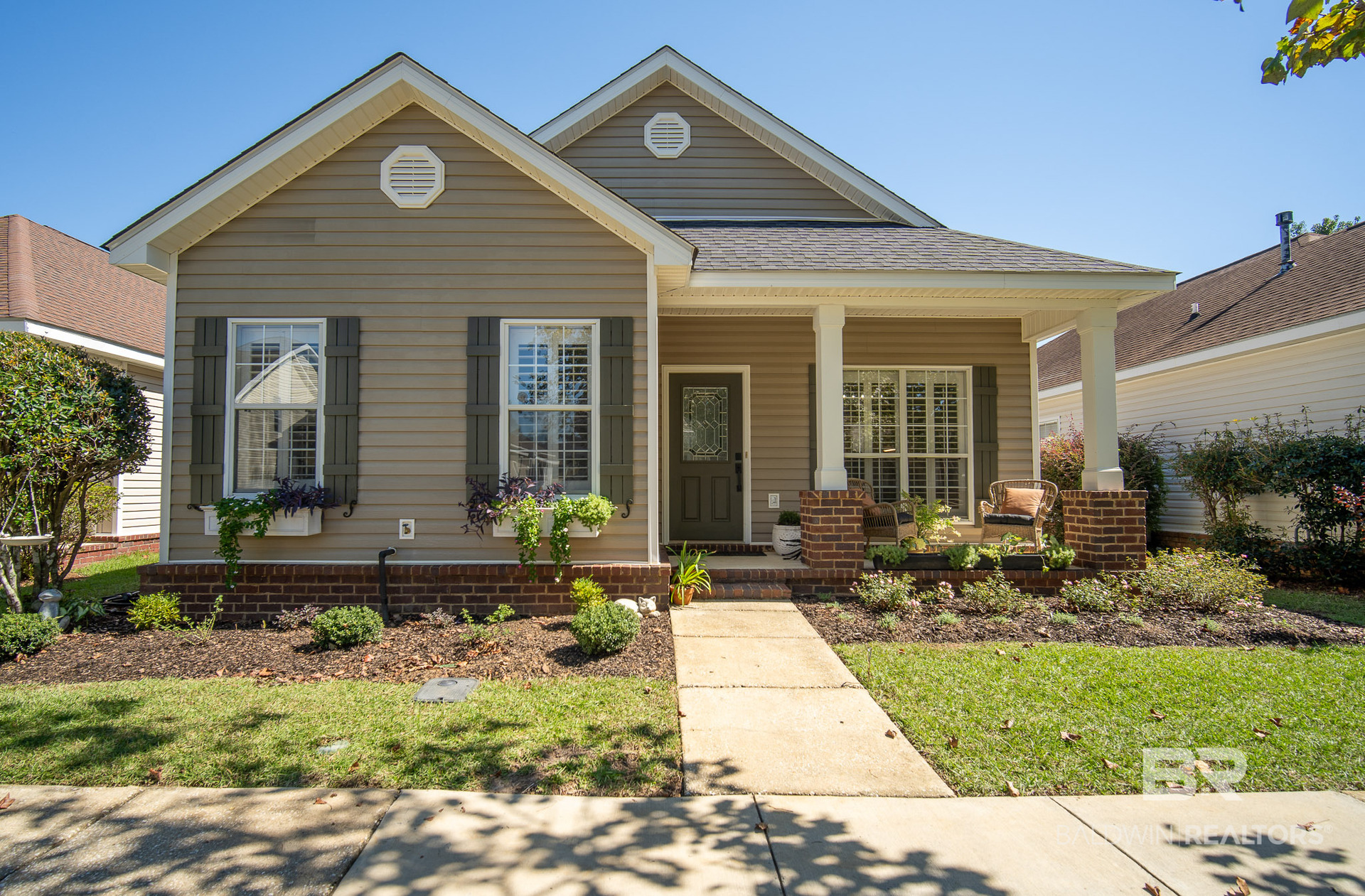 Photo 1 of Single family home for sale at 29936 Saint Helen St, Daphne, AL 36526 | MLS# 411836 | Listing updated on 2026-10-15