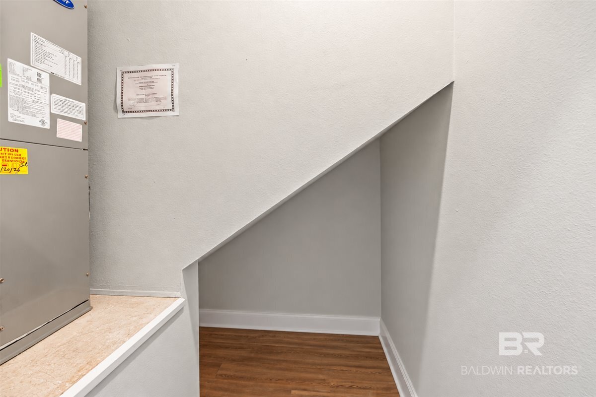 412051 | Photo 21