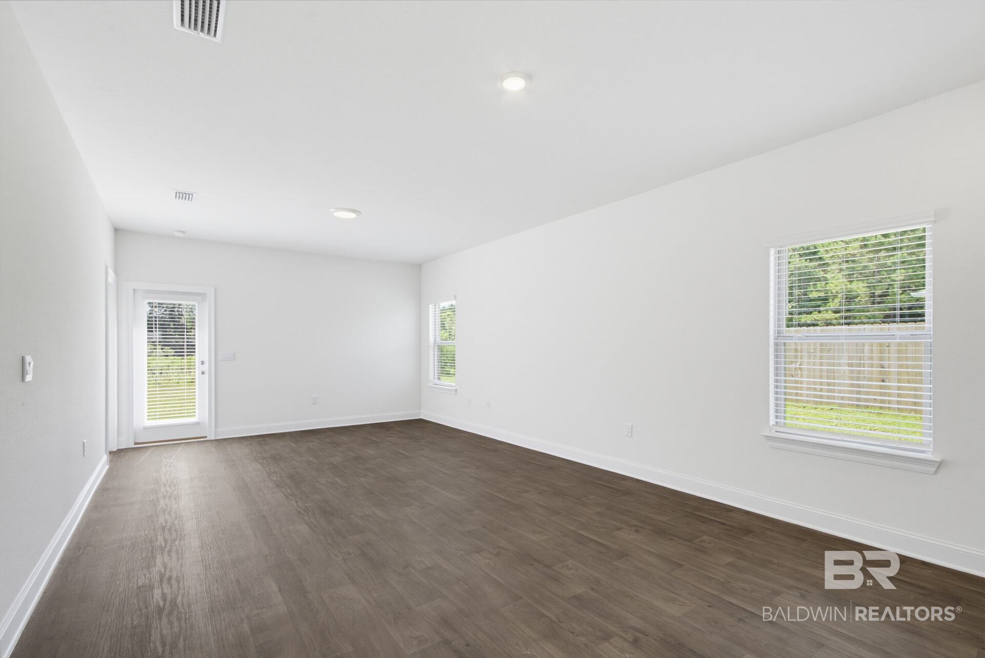 412050 | Photo 12