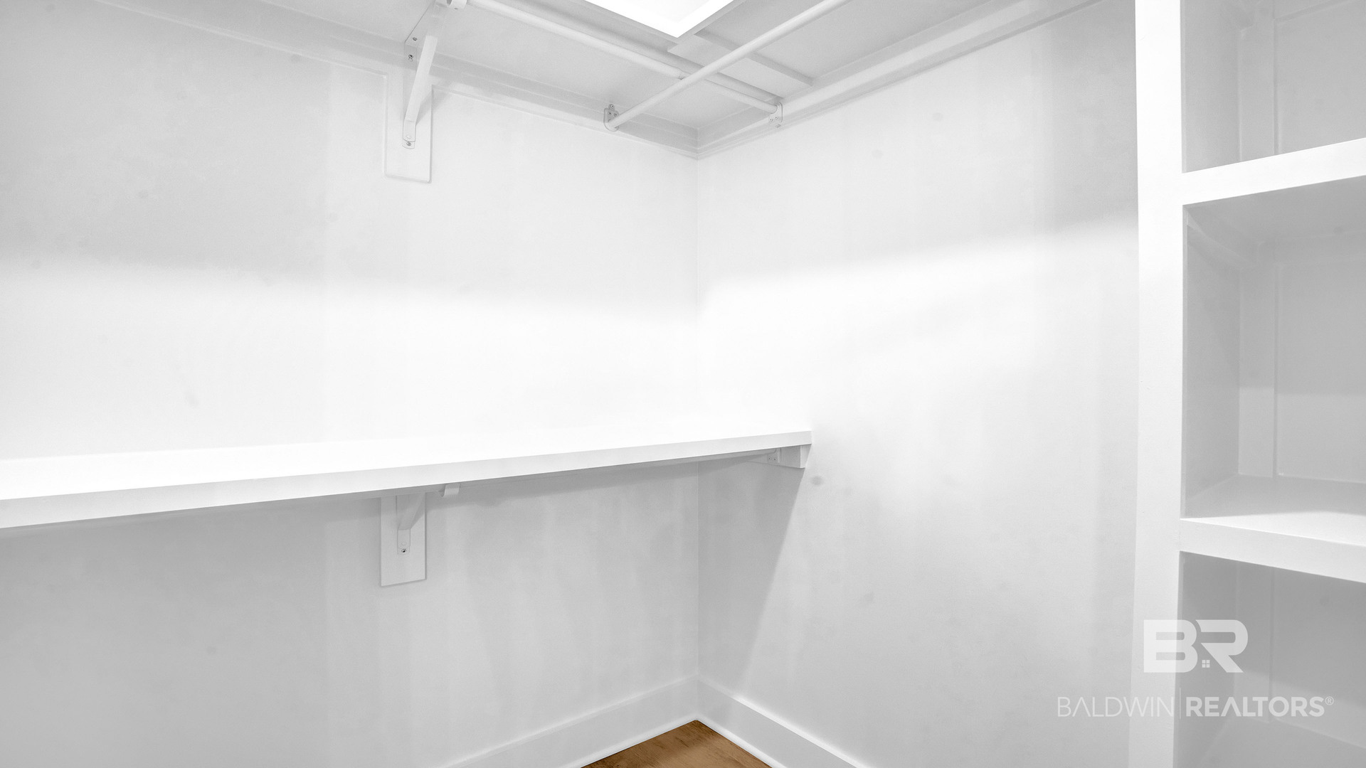 412132 | Photo 16