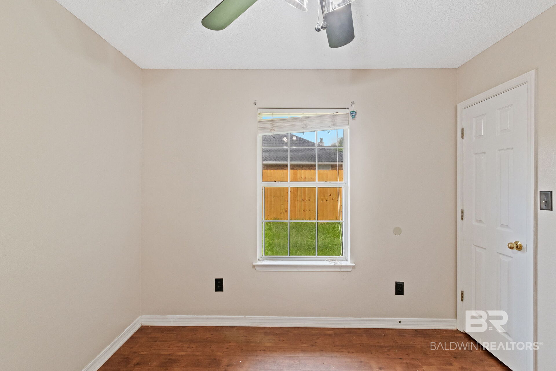 412100 | Photo 26