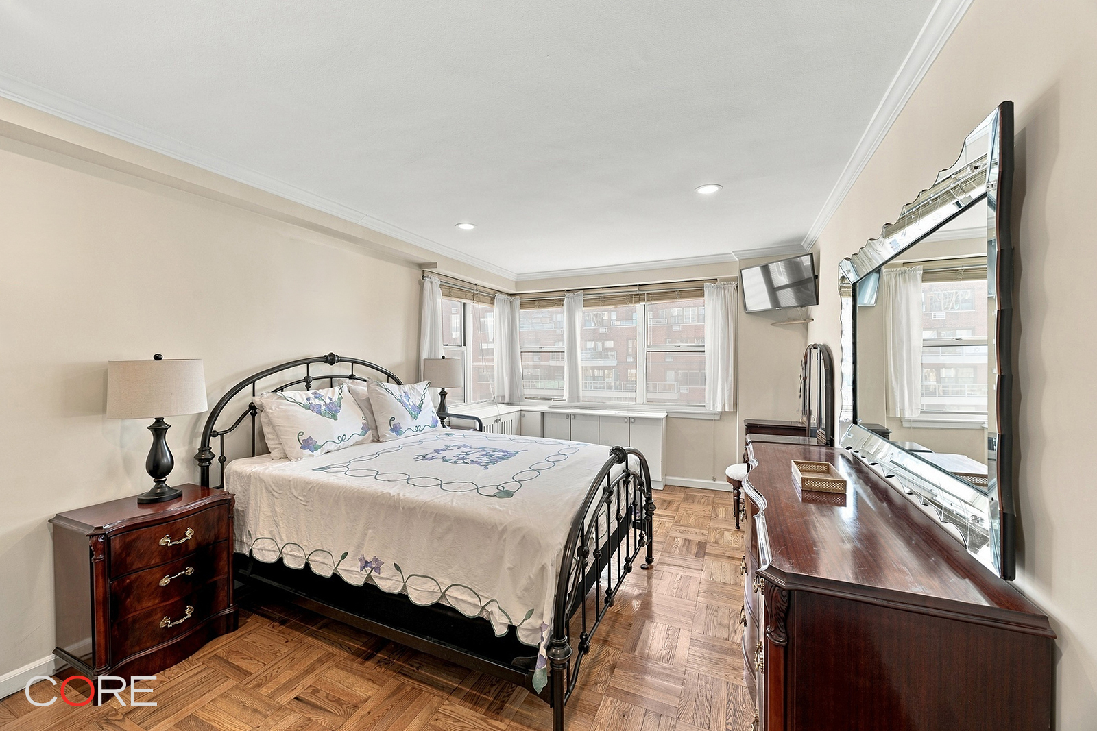 233 East 70th Street 16T Upper East Side New York NY 10021
