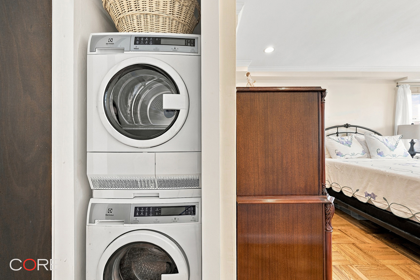 233 East 70th Street 16T Upper East Side New York NY 10021