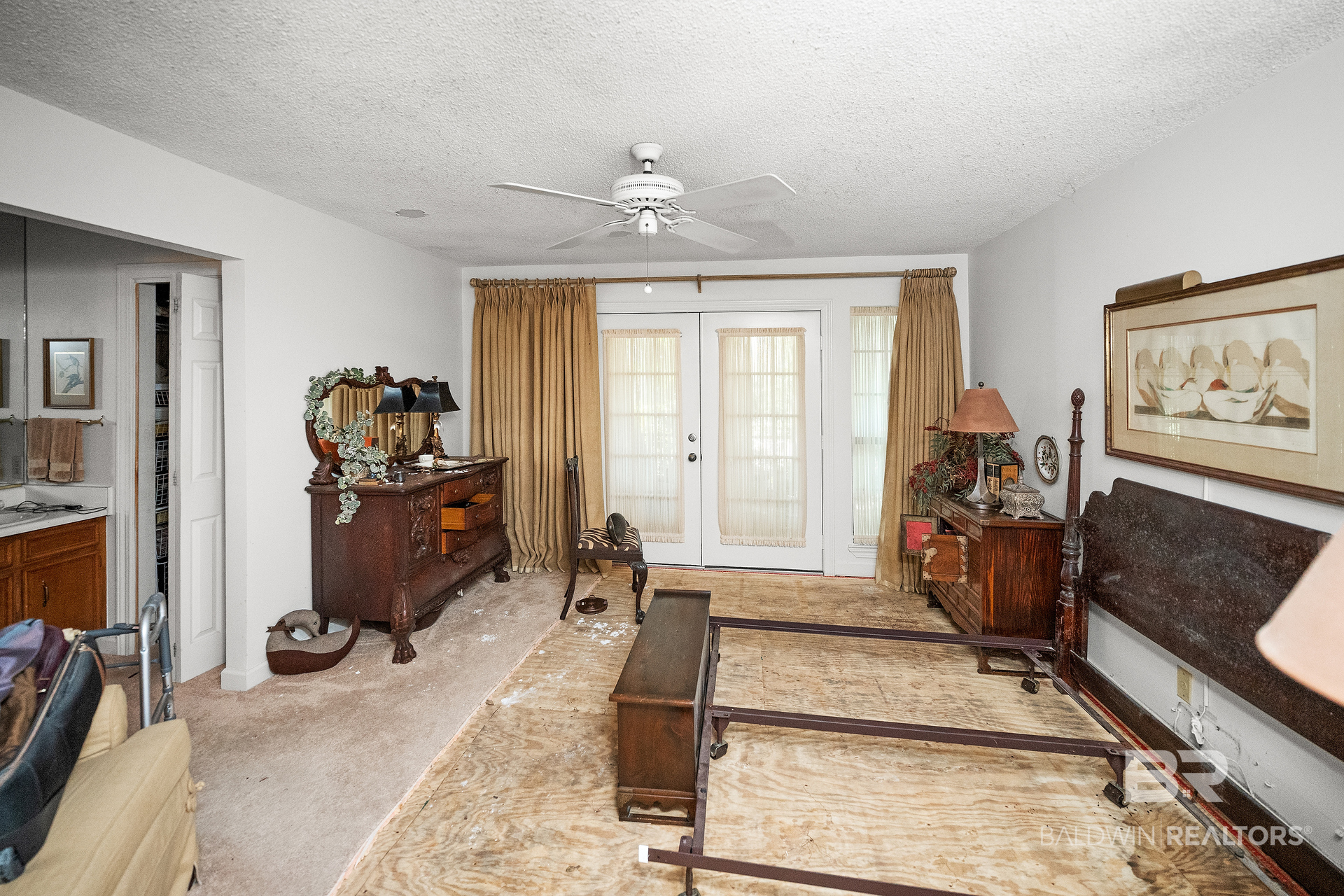 412111 | Photo 16
