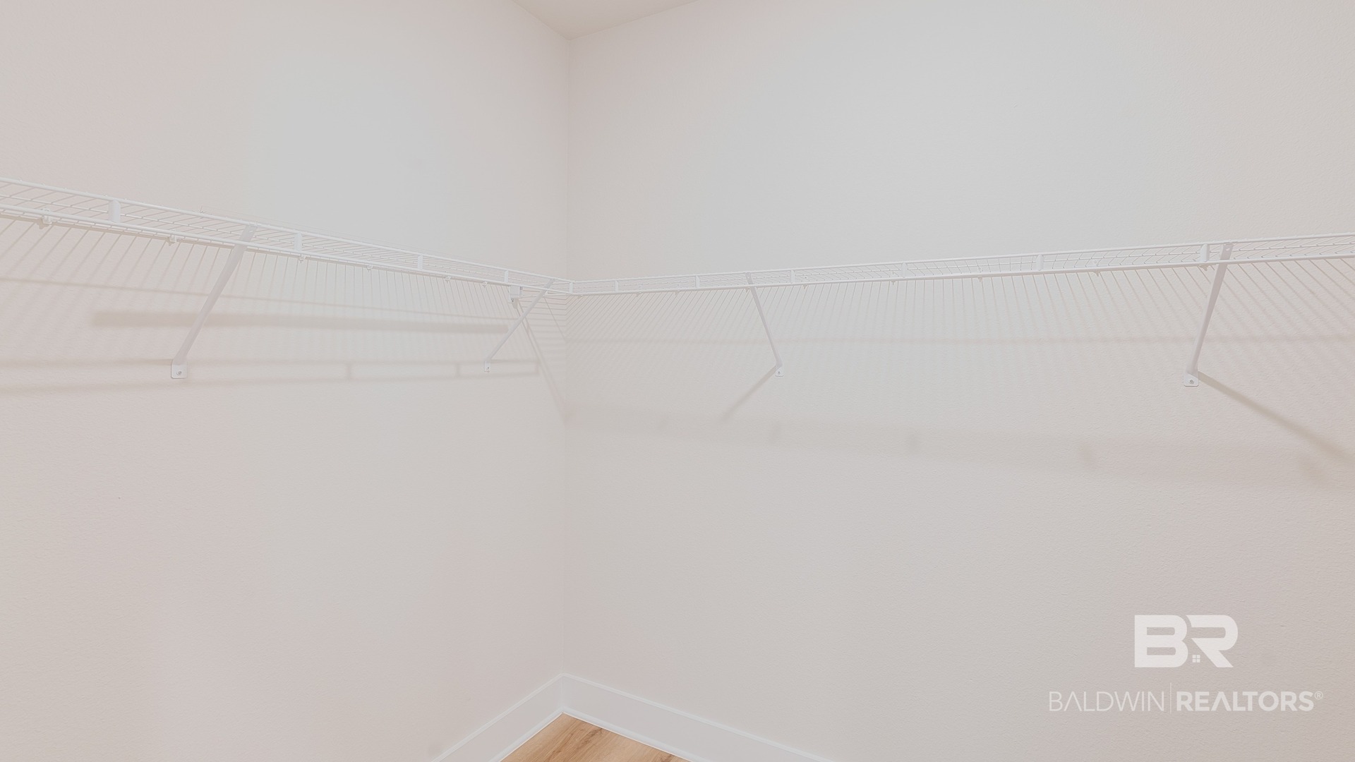 412240 | Photo 46