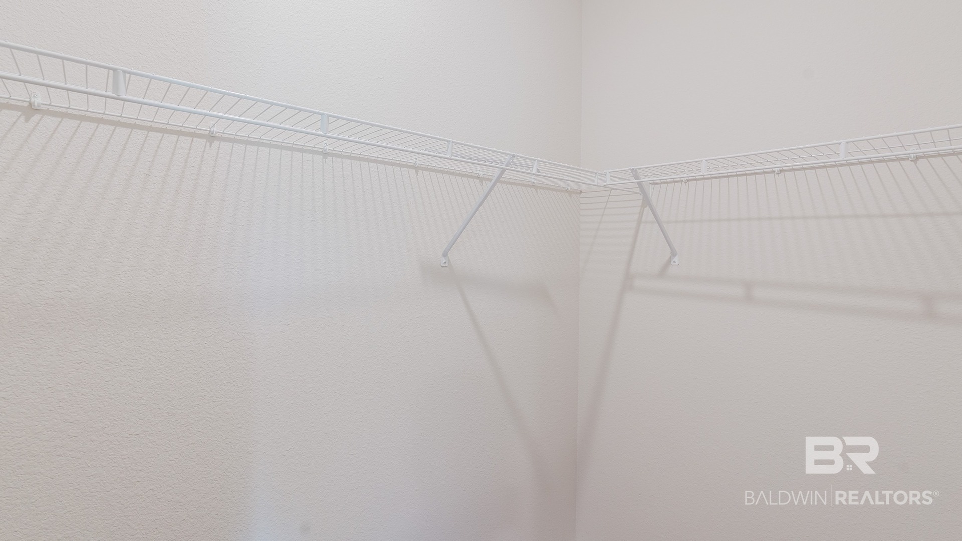 412240 | Photo 50