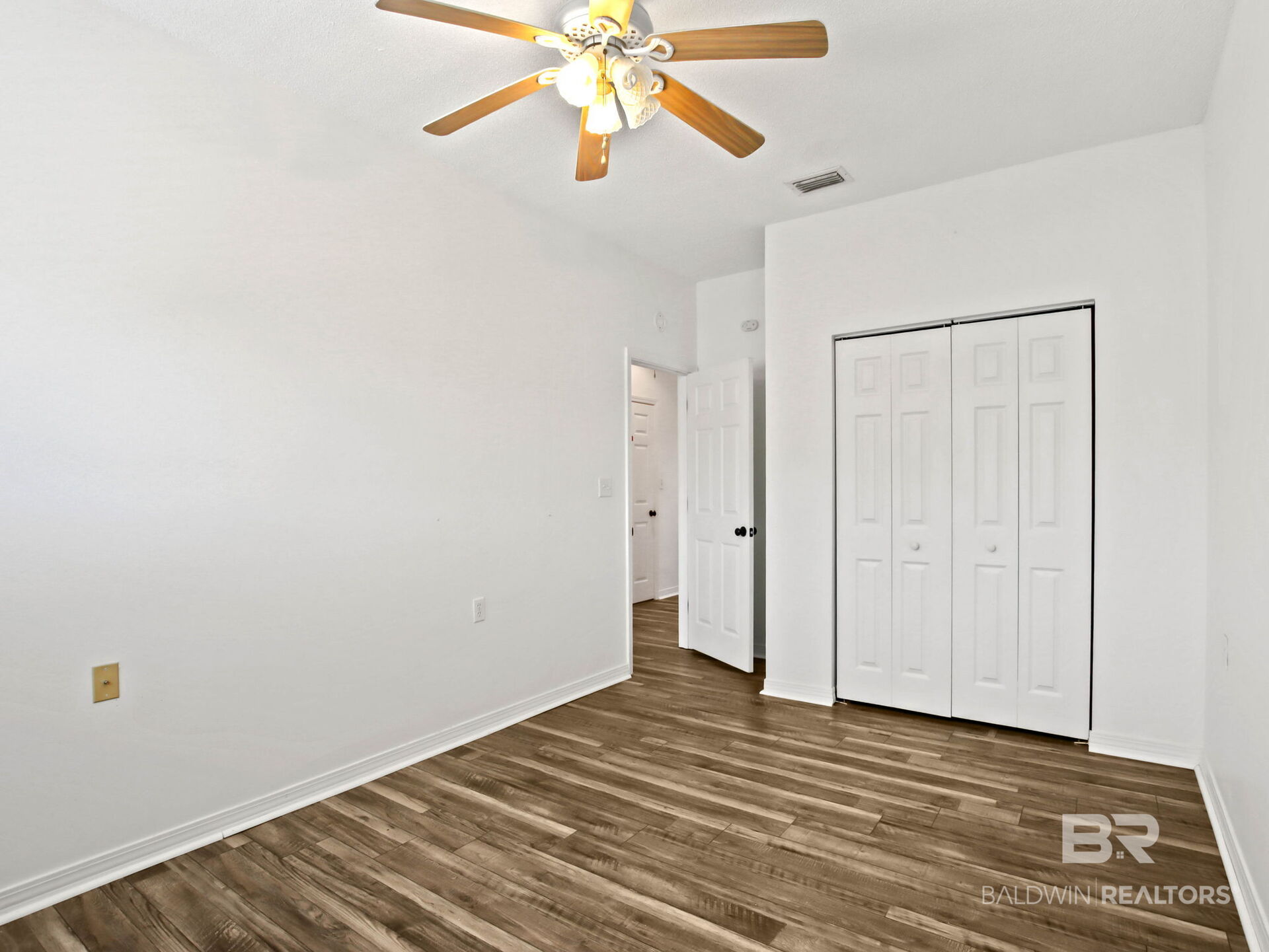 412249 | Photo 20
