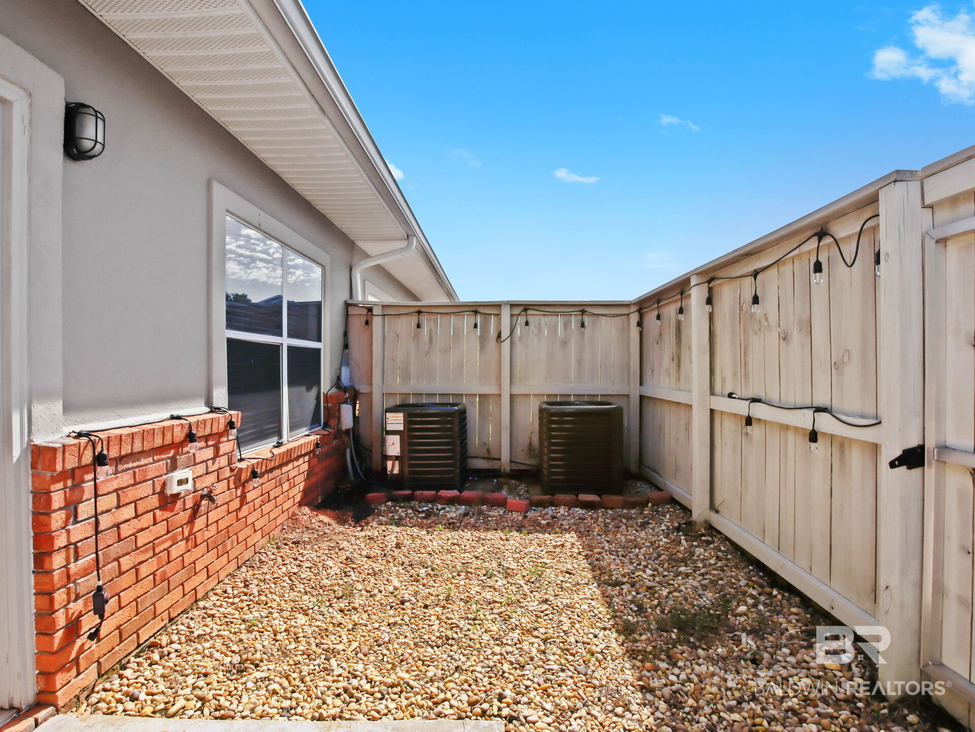 412249 | Photo 23