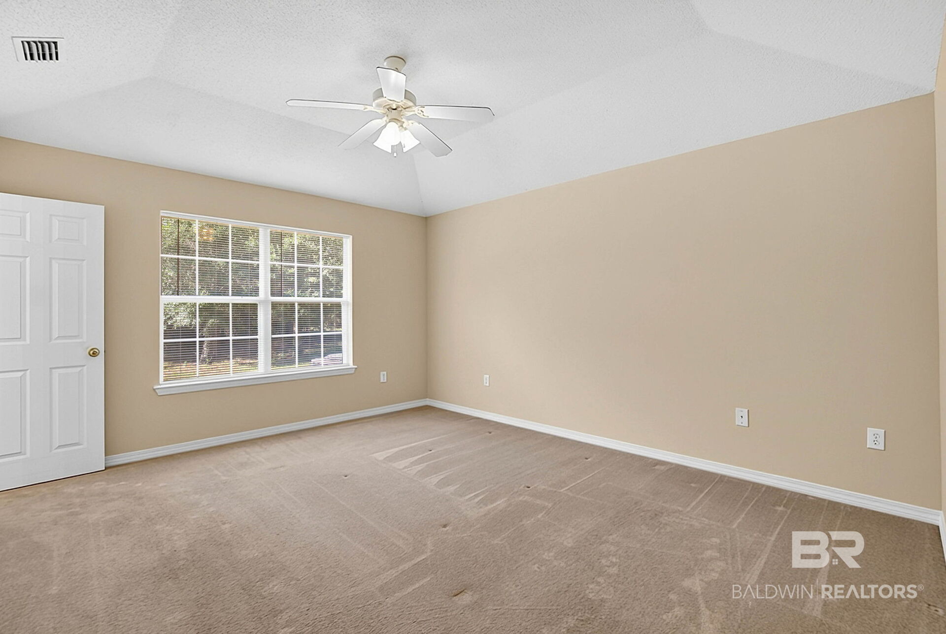 412182 | Photo 25