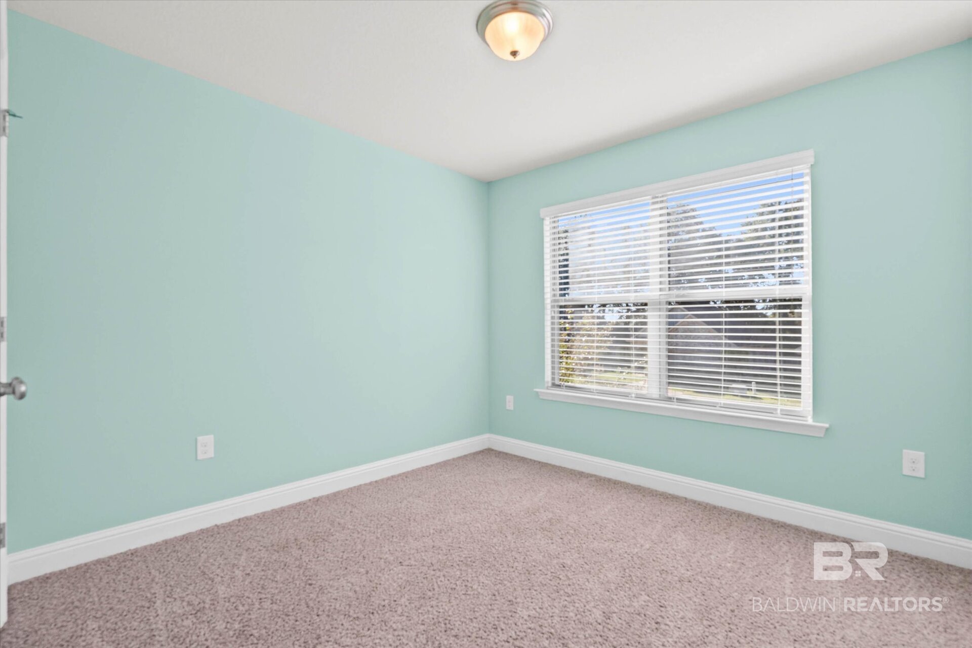 412165 | Photo 22