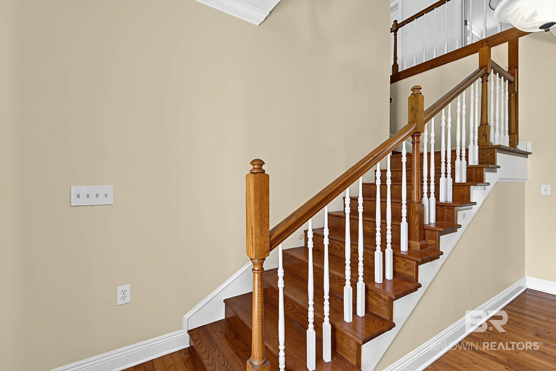 412330 | Photo 28