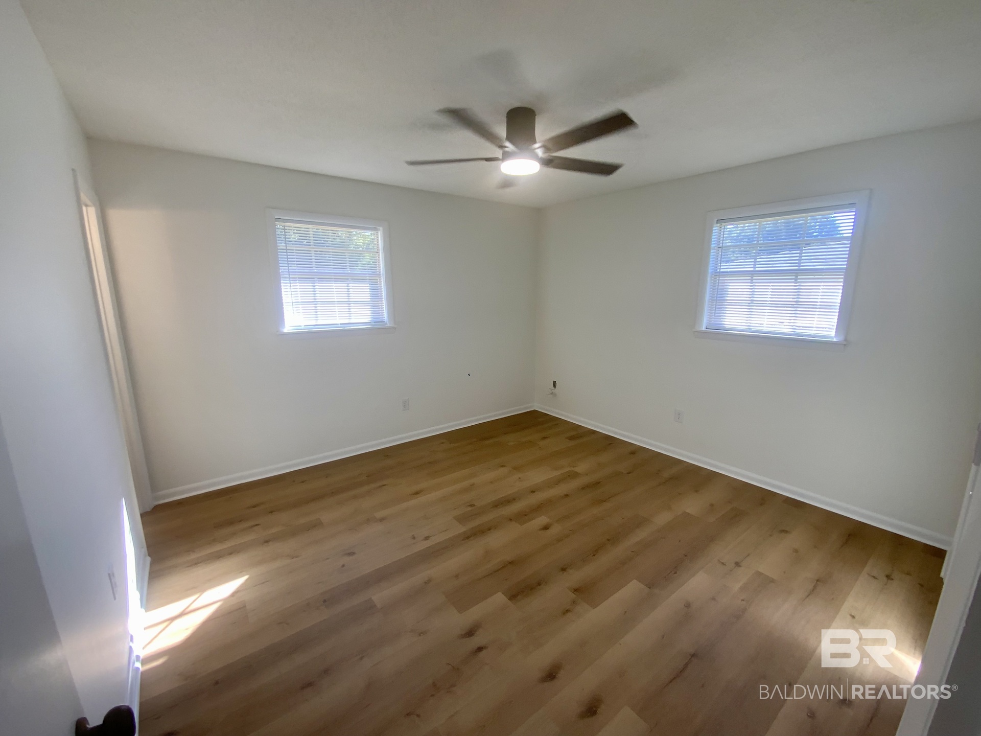 412075 | Photo 17