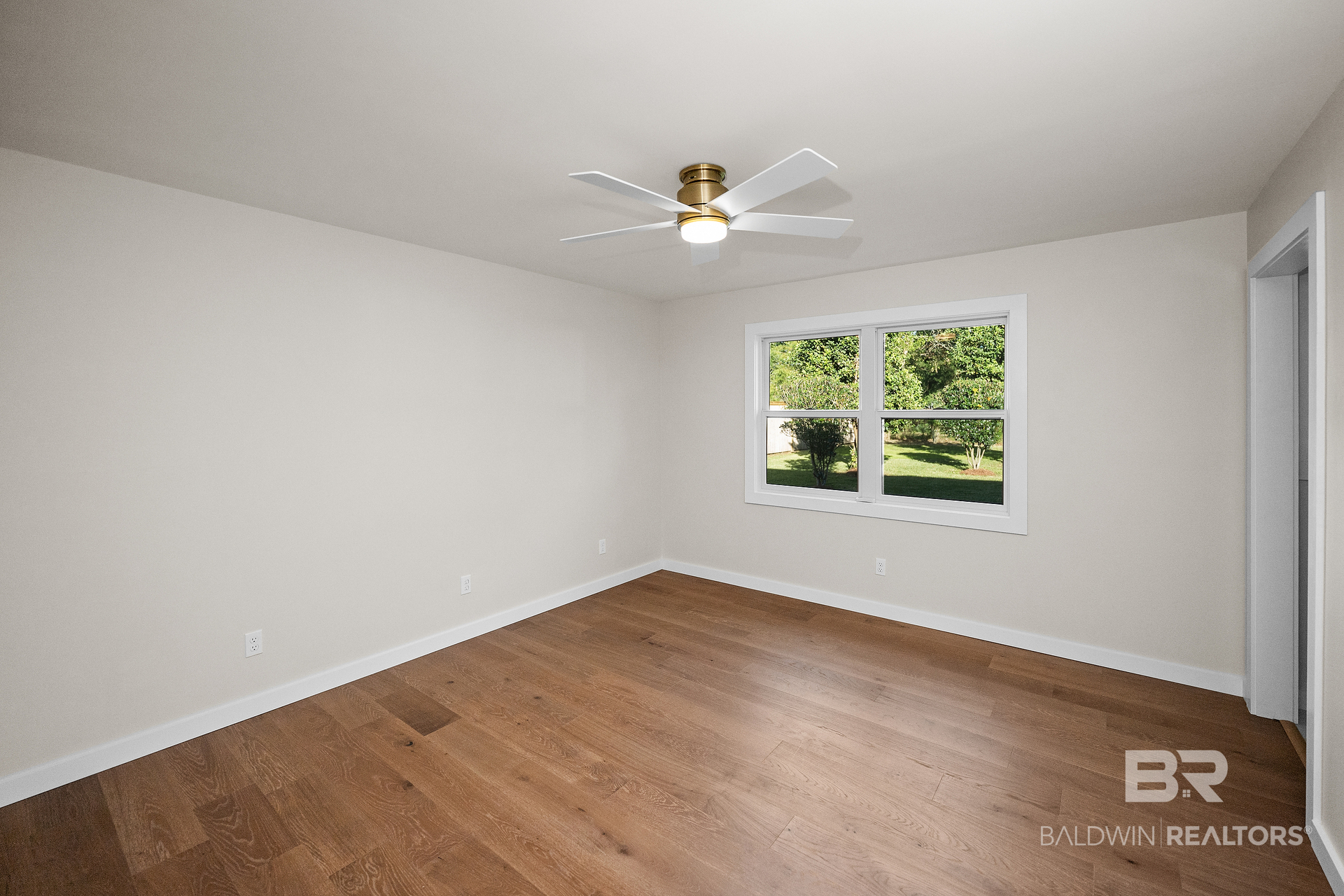 412455 | Photo 28