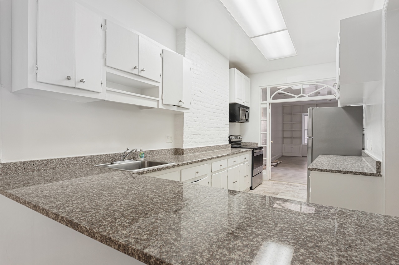 306 East 81st Street 2 Upper East Side New York NY 10028