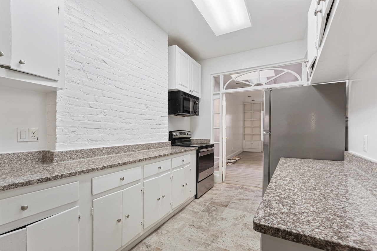 306 East 81st Street 2 Upper East Side New York NY 10028