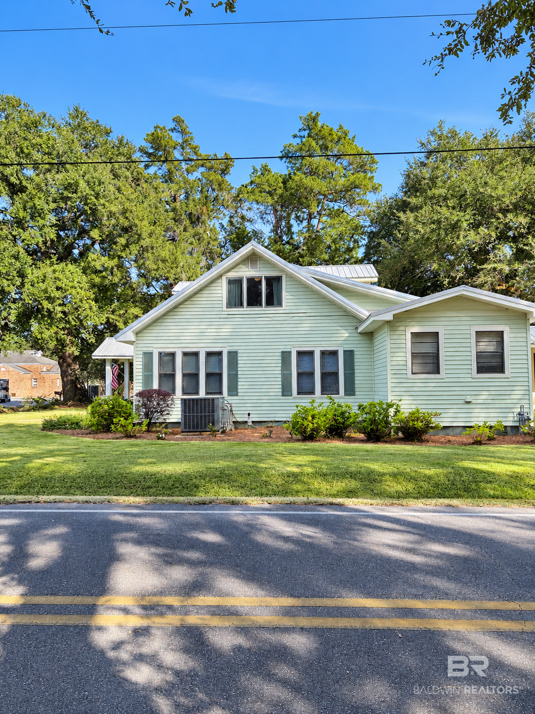 Photo 2 of Single family home for sale at 5200 1st Avenue, Loxley, AL 36551 | MLS# 411001 | Listing updated on 2026-10-26