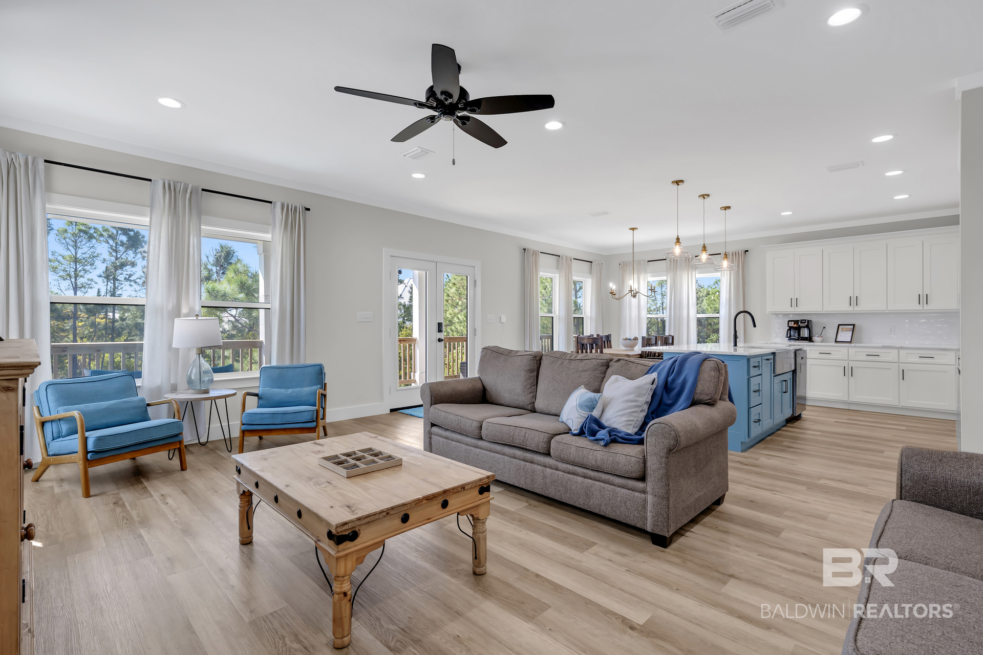 Photo 3 of Single family home for sale at 6827 Lakeshore Dr, Gulf Shores, AL 36542 | MLS# 412641 | Listing updated on 2026-10-28