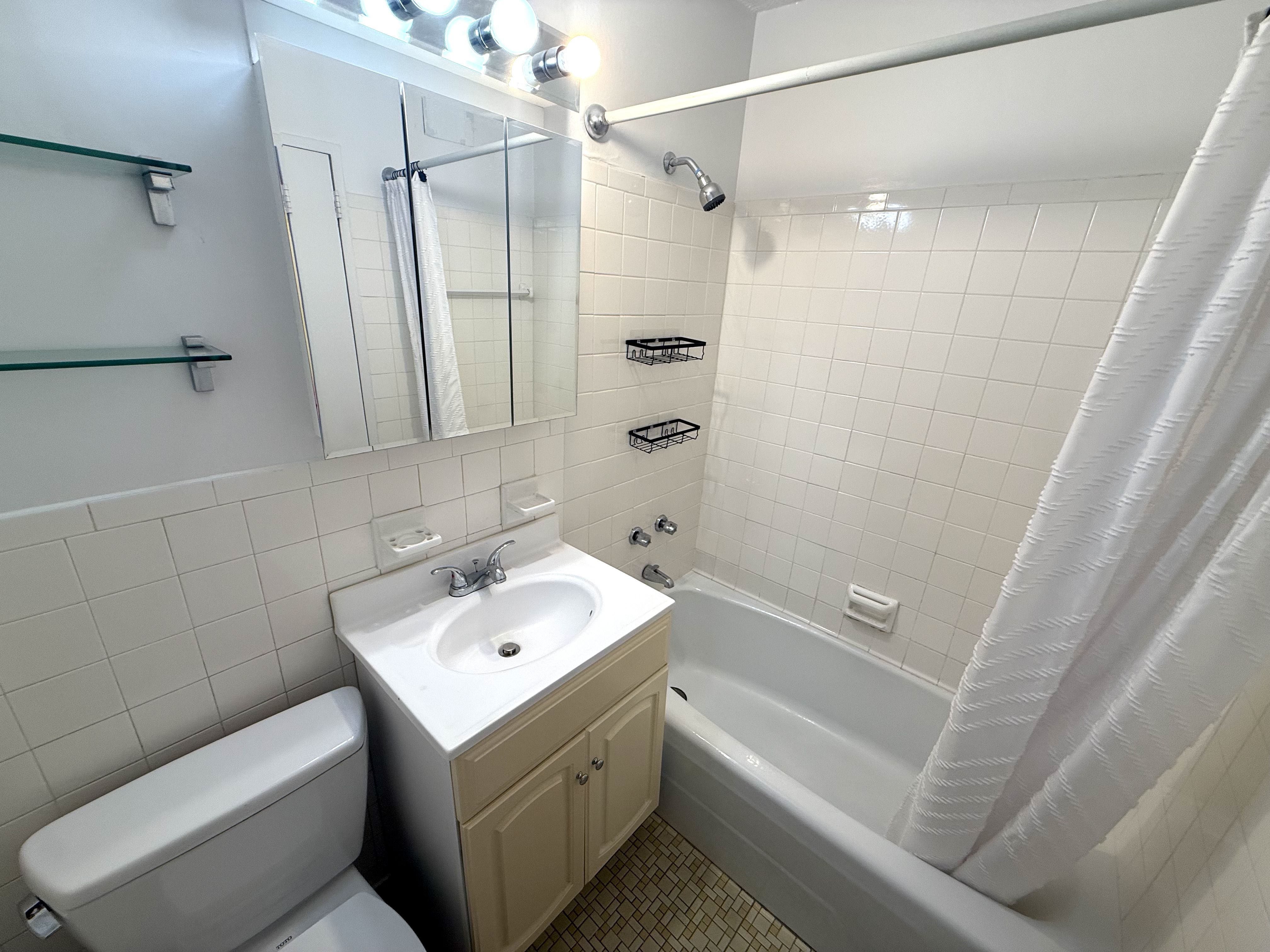 520 East 81st Street 3G Upper East Side New York NY 10028