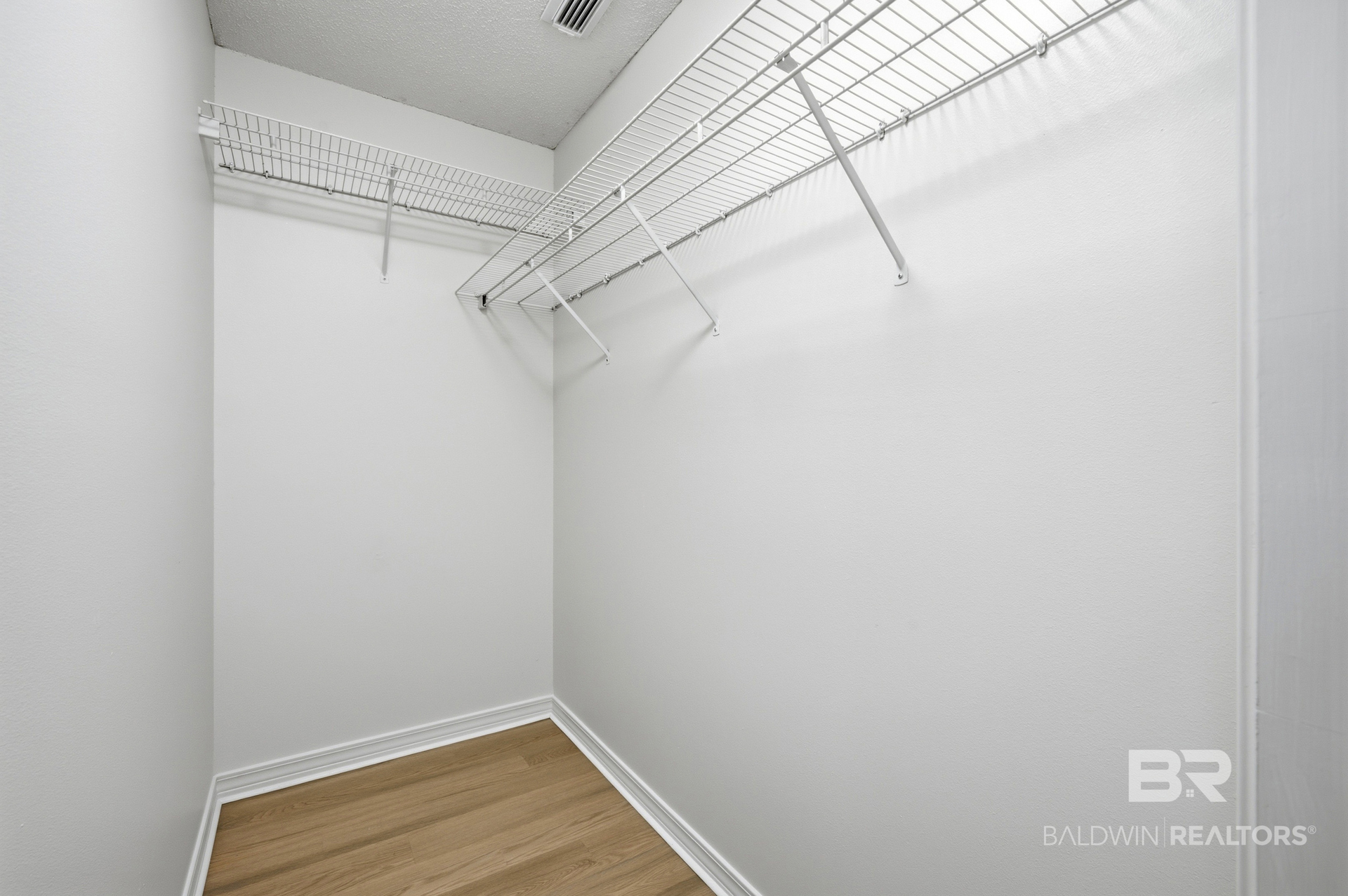 412700 | Photo 26