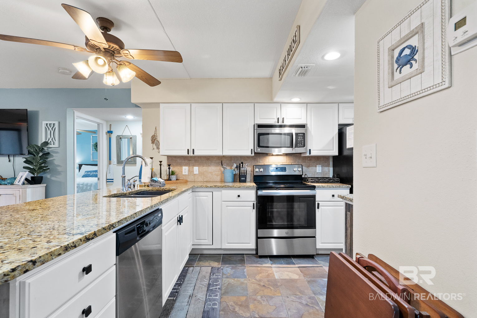 412325 | Photo 4
