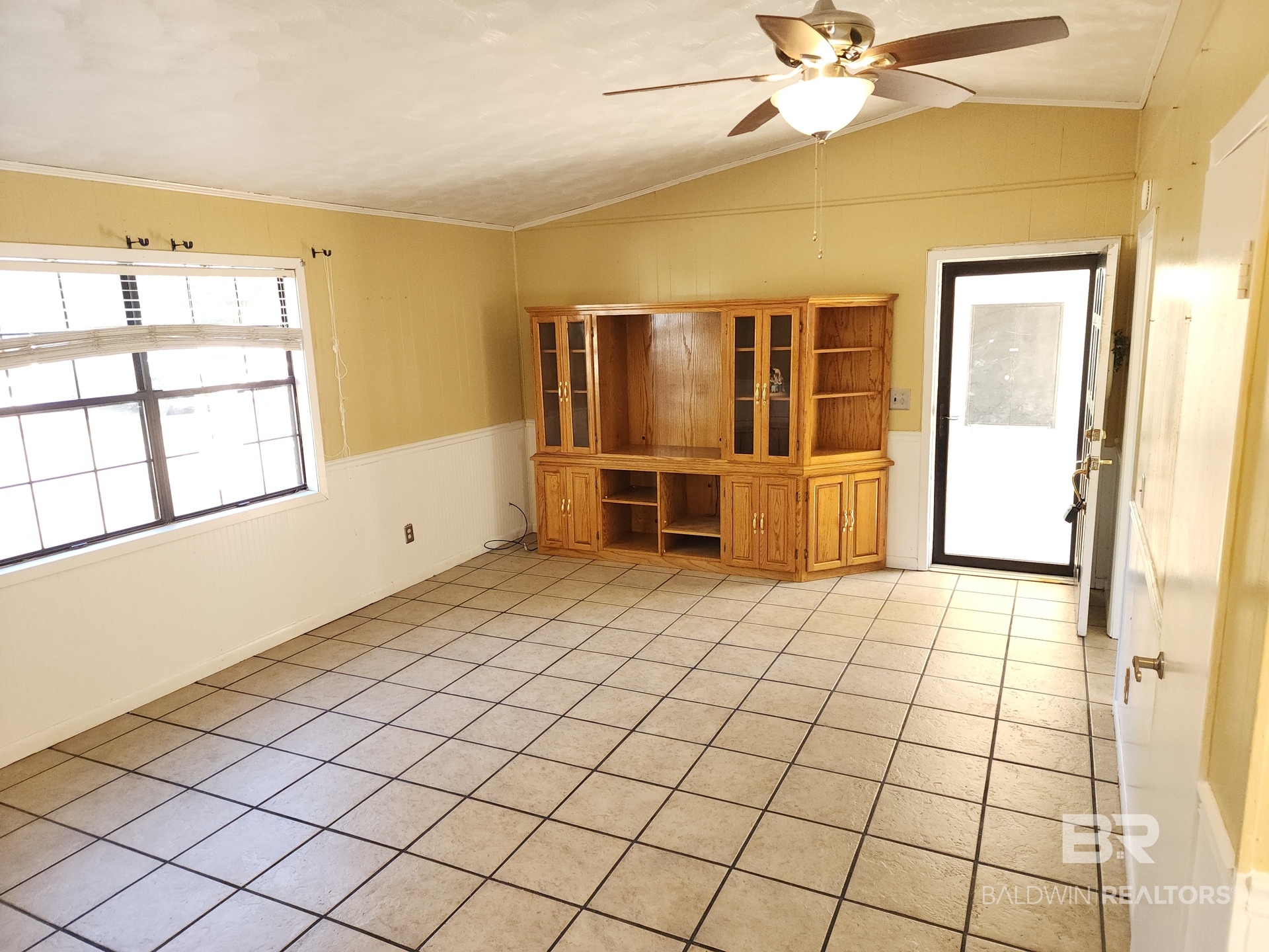 Photo 3 of Single family home for sale at 162 Fennell St, Atmore, AL 36502 | MLS# 412779 | Listing updated on 2026-10-29