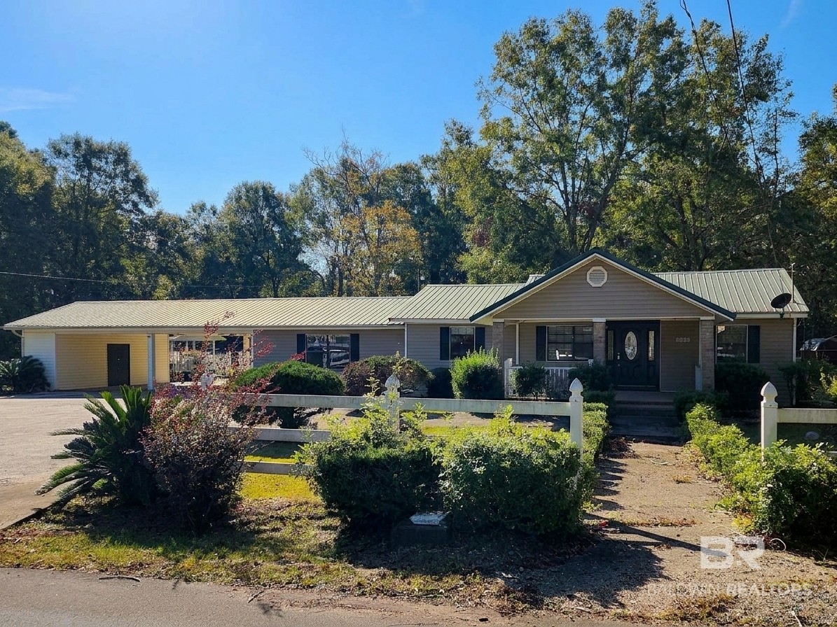 Photo 1 of Single family home for sale at 162 Fennell St, Atmore, AL 36502 | MLS# 412779 | Listing updated on 2026-10-29