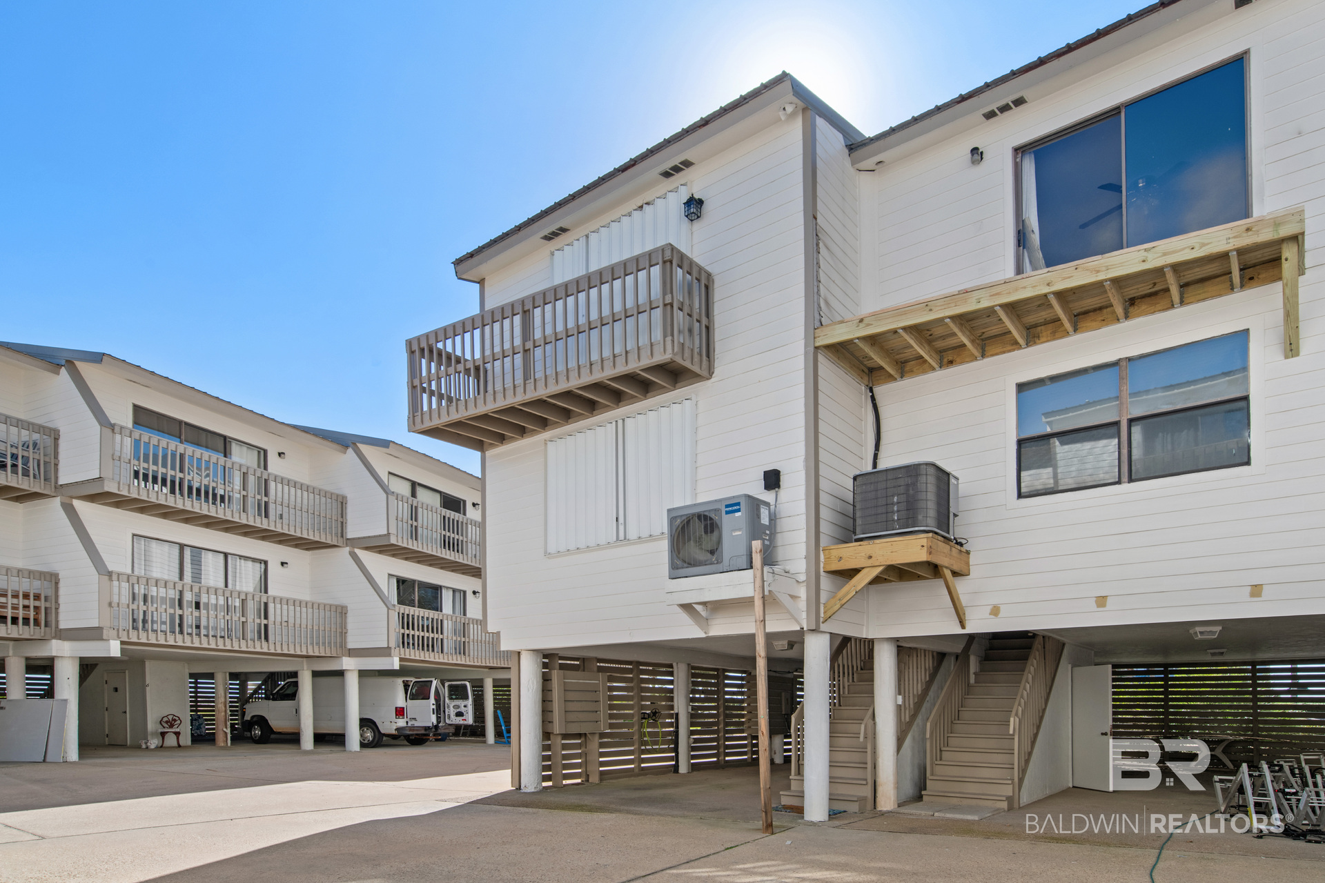 Photo 2 of Townhouse for sale at 554 E Beach Blvd #9, Gulf Shores, AL 36542 | MLS# 412774 | Listing updated on 2026-10-29
